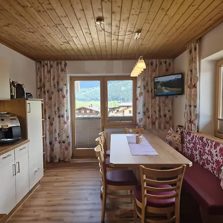 아파트 Haus Hoellerer