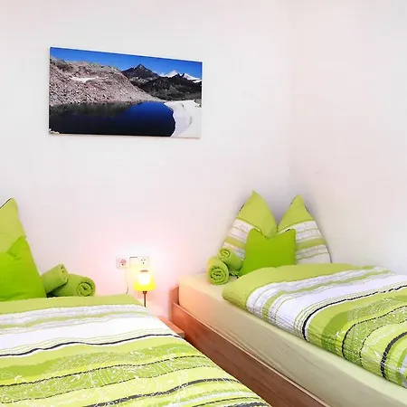 Haus Hoellerer Appartamento Uttendorf