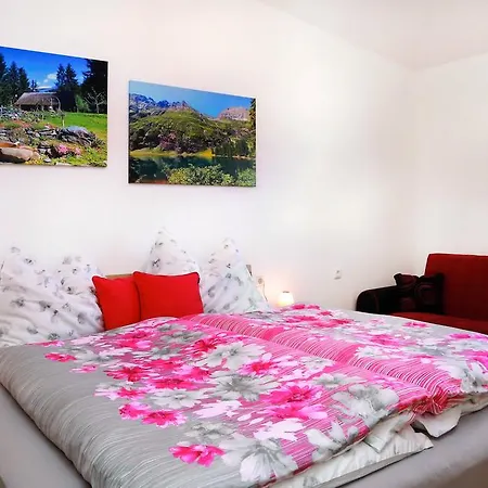 Haus Hoellerer Appartamento Uttendorf