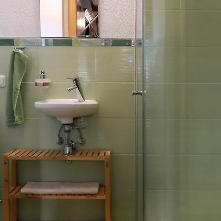 Haus Hoellerer Апартаменты Уттендорф