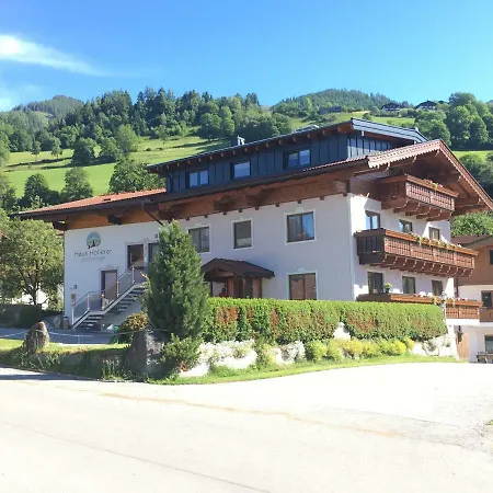 Haus Hoellerer Апартаменты